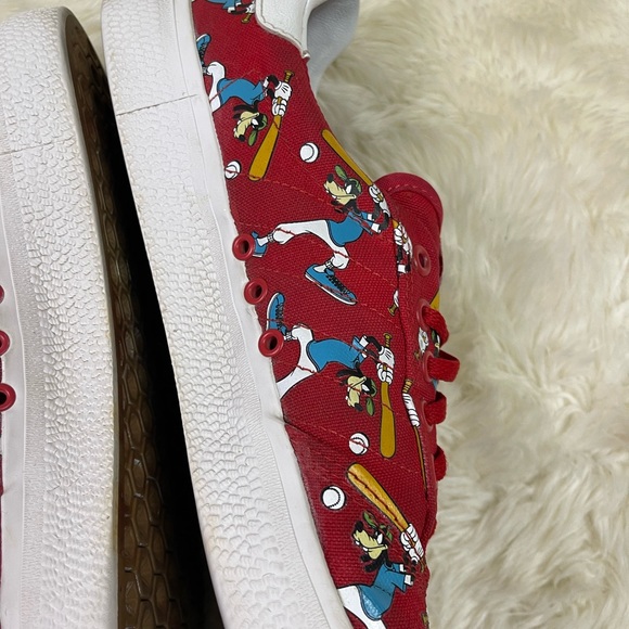 Adidas 3MC X Disney Goofy Sneakers - Picture 11 of 11